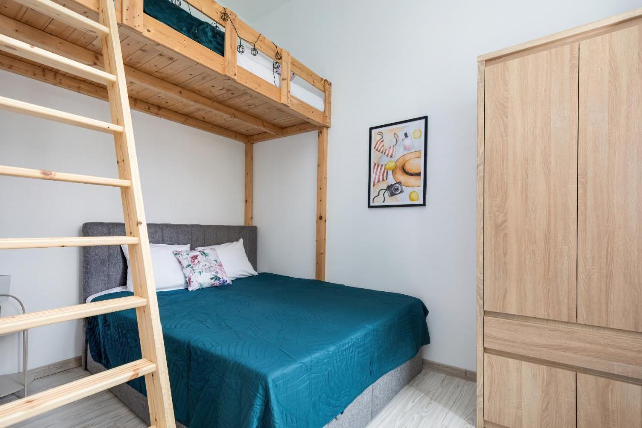 Kolejowa Apartment With A Mezzanine Miedzyzdroje By Noclegi Renters Dış mekan fotoğraf